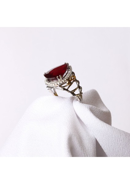 Pırlanta Yakut Taşlı Beyaz Altın Yüzük modelleri