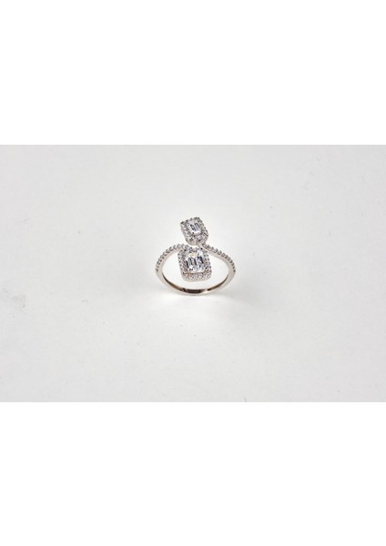 Swarovski Taşlı Baget Beyaz Altın Yüzük