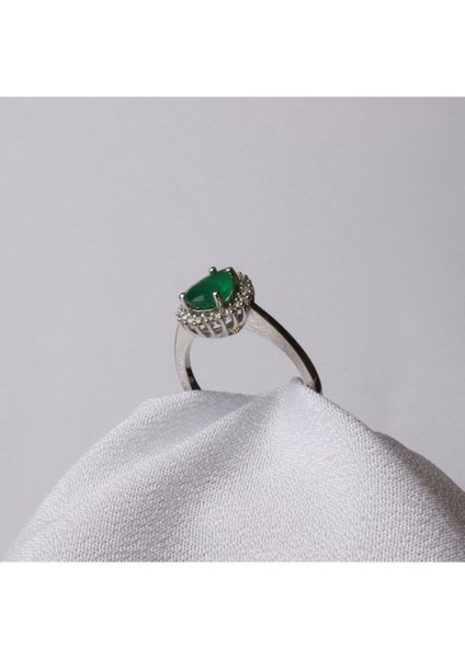 Pırlanta Zümrüt Taşlı Beyaz Altın Yüzük modelleri