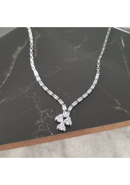 Vip Serisi Taşlı Özel Seri Kadın Kolye modelleri