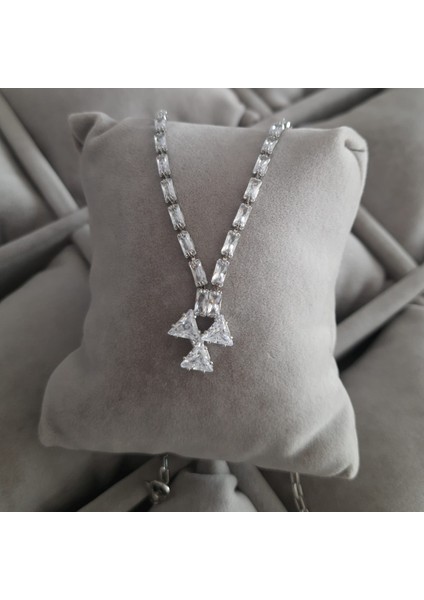 Vip Serisi Taşlı Özel Seri Kadın Kolye fırsatları