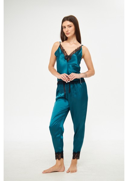 Saf Güzellik Saten Pijama Seti