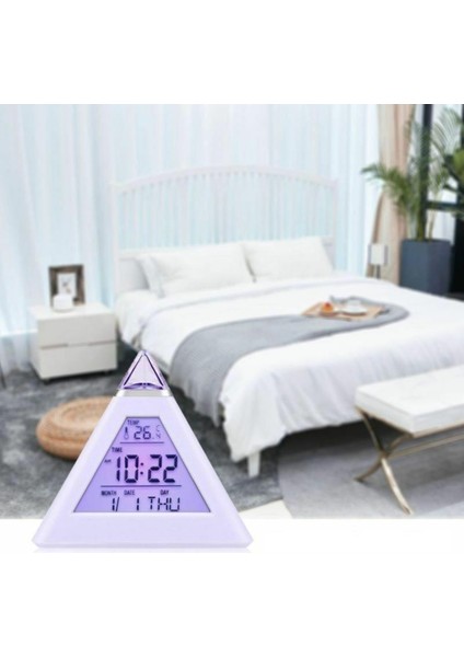 Plastik 7 Renkli Piramit Şekilli Dijital LED Çalar Saat Alarm Termometre Masa Saati Beyaz