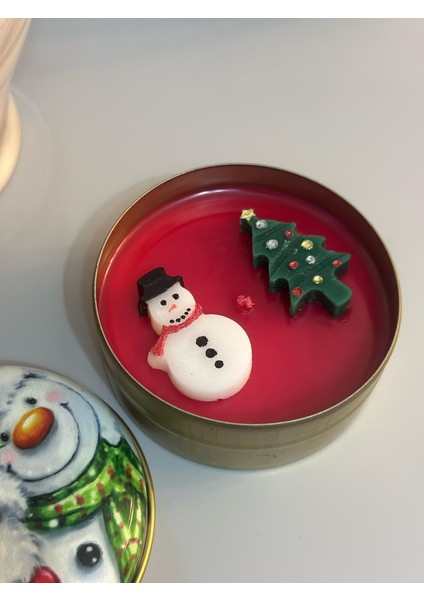 Chemdle Kardan Adam ve Çam Ağaçlı Yılbaşı Konseptli Mum