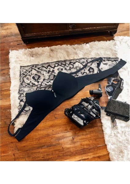 Desteksiz Süngerli Düz Model Sütyen 008