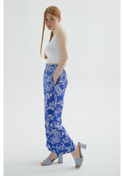 24Y0570K1 Kadın Desenli Pantolon indirimleri