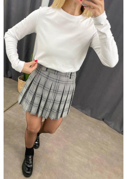 Siyah Beyaz Ekoseli Pileli Mini Etek modelleri