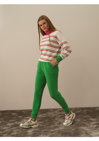 Kadın Yeşil Lüks Pamuk Dokulu Regular Fit Pantolon