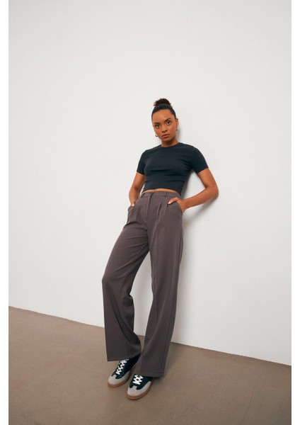 Bisiklet Yaka Crop Antrasit Kadın T-shirt