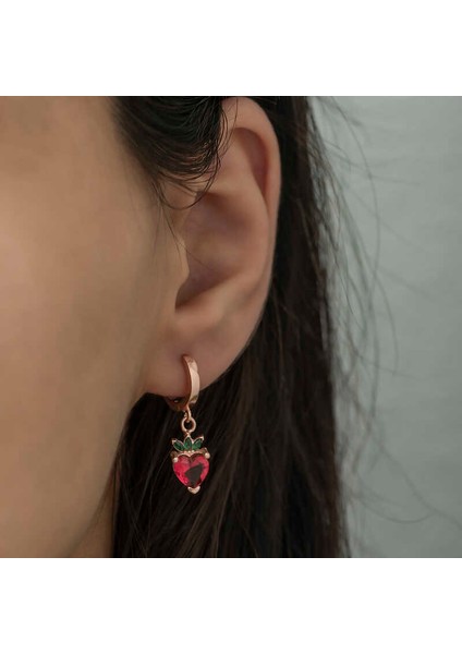 Çilek Detaylı, Rose Kaplama Gümüş Kadın Küpe modelleri