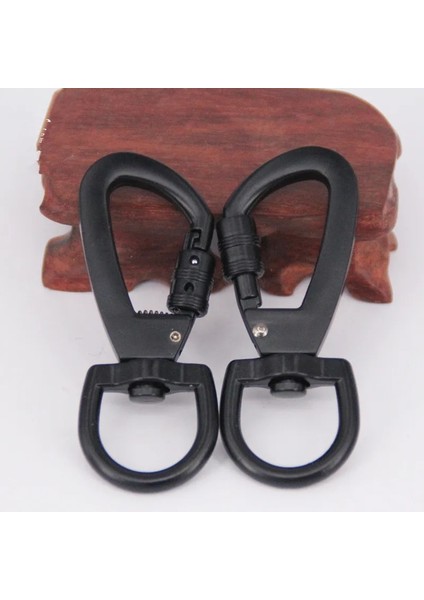 Siyah Stil Açık Anahtarlık Pet Tasma Kanca Aksesuarları Için Döner Döner Halkalı Çok Fonksiyonlu D-Tipi Toka Otomatik Kilitleme Karabina (Yurt Dışından) fırsatları