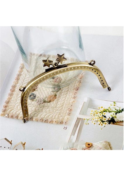 No.2 Tarzı 1 Adet Metal Alaşım Öpücük Toka Kilit Çerçevesi Değiştirme Için El Yapımı Bozuk Para Cüzdanı Metal Çerçeve Kolu Çanta Dıy Aksesuarları Için 12.5*5.5 cm (Yurt Dışından) fiyatları