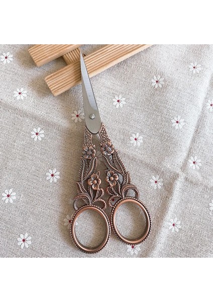 Kırmızı Bakır Tarzı Paslanmaz Çelik Vintage Ors Dikiş Kumaş Kesici Nakış Veya Kuyruk Ipliği Veya Dikiş Makası Için Aletler (Yurt Dışından)