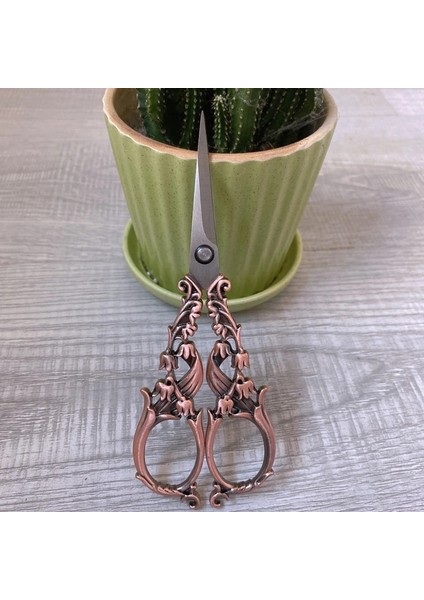 N0.1 Kırmızı Bronz Stili Yeni Paslanmaz Çelik Vintage Veyas Dikiş Kumaş Nakış Oya Kesme Retro Kanaviçe Işi Kuyruk Ipliği Araçları (Yurt Dışından)