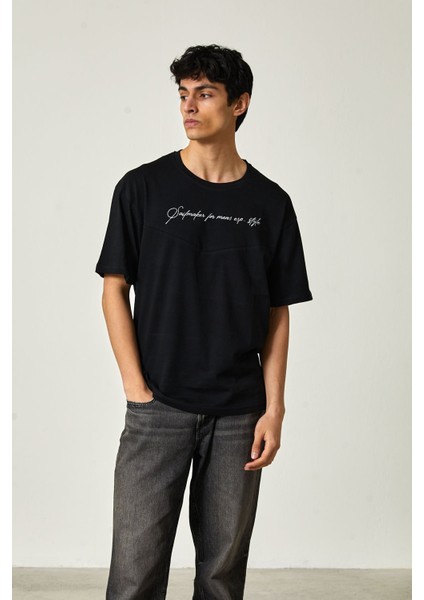 Yarım Oversize Baskılı T-Shirt L - Siyah