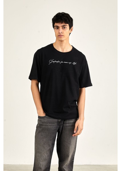 Yarım Oversize Baskılı T-Shirt L - Siyah modelleri