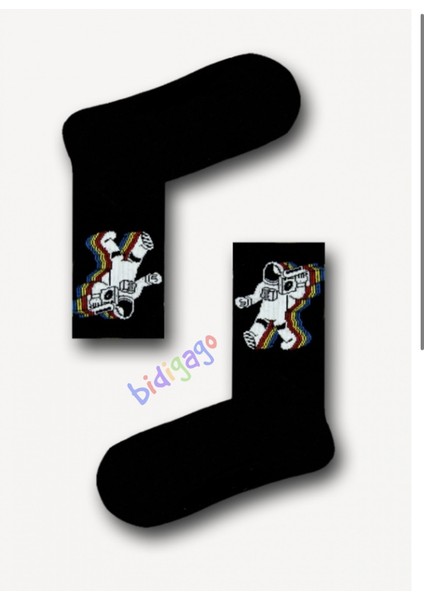 Astronot Desenli Siyah Tenis Çorap