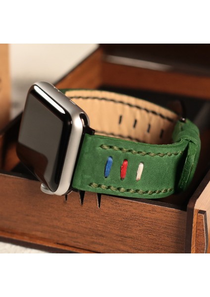 Apple Watch Kordon 42MM 44MM 45MM 49MM 3 / 4 / 5 / 6 / Se / 7 / 8 / Ultra / Ultra 2 Deri Kordon Deri Kayış Yeşil