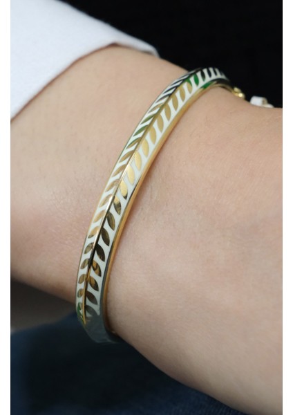 Mineli Yaprak Model Kelepçe 14 Ayar A057732 fiyatları