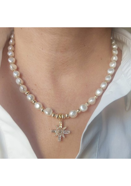 Zirkon Taşlı Incili Tasarım Kolye