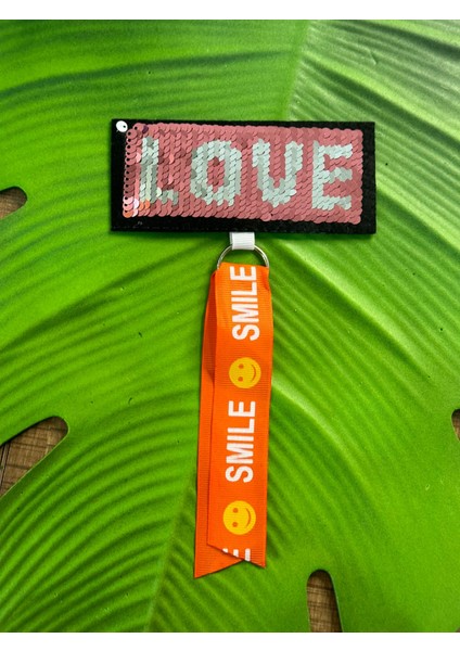 12X5 cm Ütü Ile Yapışan Payetli Gülen Suratlı Love Yazı Arma Aplike
