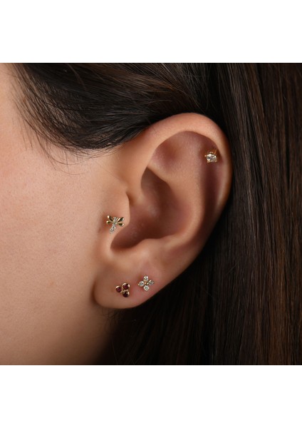 0.04 Karat Pırlanta Yonca Tragus Piercing