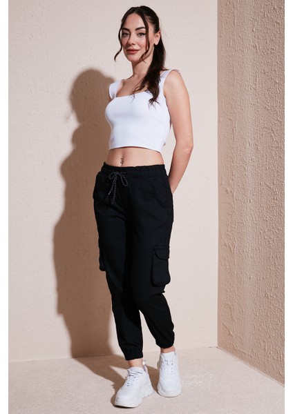 Pamuklu Regular Fit Jogger Kargo Pantolon Bayan Pantolon 24Y0129K1 fiyatları