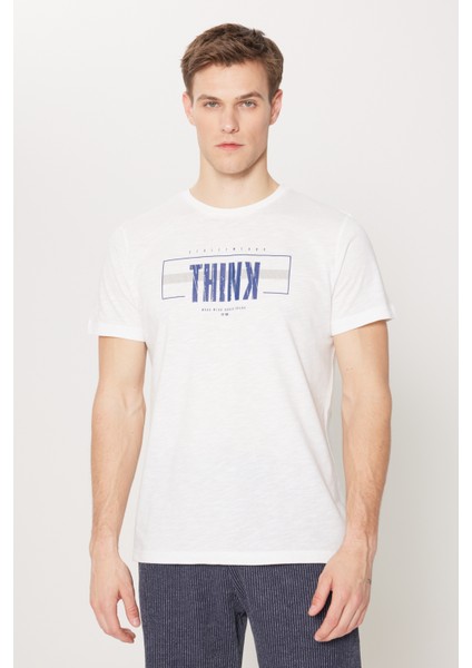 Standart Fit Normal Kesim Bisiklet Yaka Pamuklu Baskılı Pijama Takımı