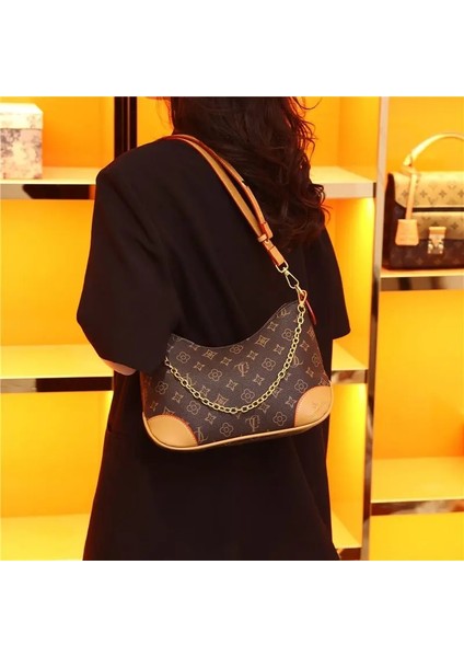 Kahverengi ve Sarı Ellovado Monogram Desen Lüks Omuz Çantası Kadınlar Için Yüksek Kaliteli Crossbody Çanta Zincir Koltuk Altı Hilal Çanta Çantalar Çanta (Yurt Dışından) modelleri