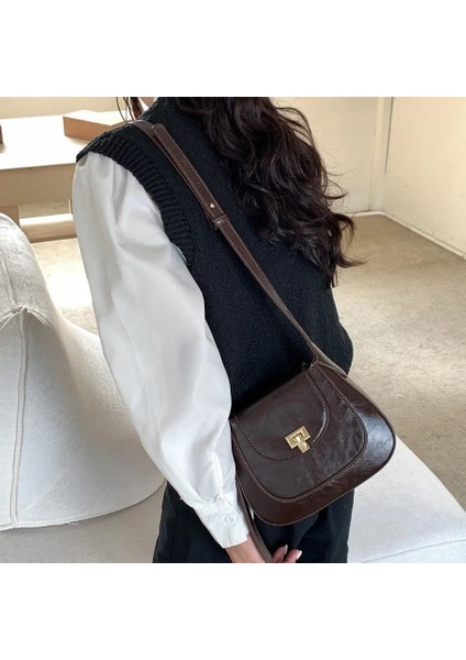 Siyah 16.5CMX20CMX3.5CM Sol Taraf Retro Tasarım Moda Kadın Küçük Çanta 2023 Kış Lüks Deri Crossbody Çanta Kadın Omuz Çantaları Bolsas (Yurt Dışından) fırsatları
