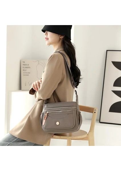 Kiraz Çiçeği Tozu Kadın Rahat Cep Telefonu Sırt Çantası Çok Katmanlı Tek Omuz Çantası Büyük Kapasiteli Anti Sıçrama Naylon Crossbody Çanta Annenin Çantası (Yurt Dışından) fırsatları