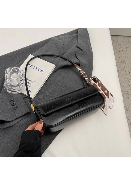 Çamur Rengi Y2K Stil Tasarım Koltukaltı Çanta Kadınlar Için 2023 Sonbahar Kış Kore Moda Düz Renk Eşarp Omuz Çantası Çanta ve Çantalar (Yurt Dışından) fiyatları