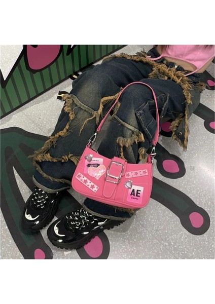 Pembe 23X5X13CM Y2K Pembe Omuz Çantası Kadınlar Için Zincir Tasarımcısı Küçük Kare Çanta Serin Kız Sling Çanta Kalp Deco Mini Çanta Koltukaltı Moda (Yurt Dışından) fırsatları