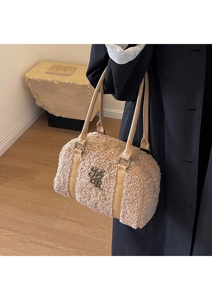 Haki 2023 Moda Trendi Lüks Guangzhou Kuzu Peluş Taşıma Kadın Dizel Çanta Yeni Çanta Tek Omuz Koltukaltı Taşınabilir Boston Çantası (Yurt Dışından) fiyatları