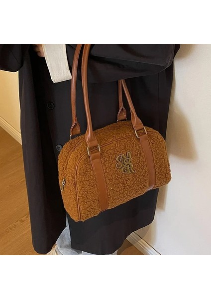 Haki 2023 Moda Trendi Lüks Guangzhou Kuzu Peluş Taşıma Kadın Dizel Çanta Yeni Çanta Tek Omuz Koltukaltı Taşınabilir Boston Çantası (Yurt Dışından) fırsatları