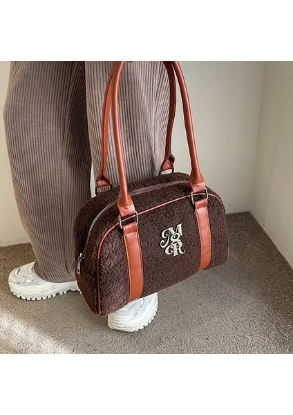 Haki 2023 Moda Trendi Lüks Guangzhou Kuzu Peluş Taşıma Kadın Dizel Çanta Yeni Çanta Tek Omuz Koltukaltı Taşınabilir Boston Çantası (Yurt Dışından) indirimleri