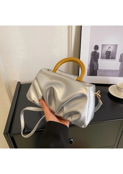 Açık Kahverengi 26CM 7cm 15CM Moda Akşam Çanta Büyük Kapasiteli Kadın Omuz Çantası Yumuşak Pu Deri Crossbody Çanta Kadın Rahat Boston Tasarımcı Çanta Tote (Yurt Dışından) fırsatları