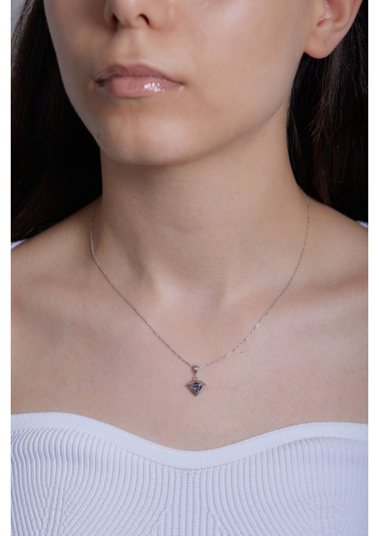 Kadın Elmas Model 925 Ayar Gümüş Kolye fiyatları