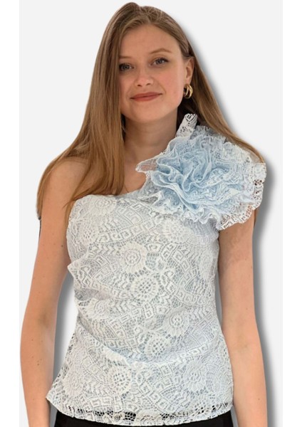 Dantel Işlemeli Tek Omuz Kısmı Aksesuar Işlemeli Mini Tasarım Bluz
