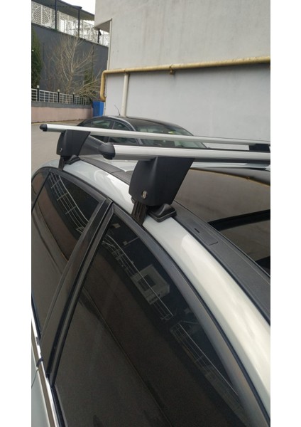 Toyota Corolla Cross Suv (Flame Paket) ile Uyumlu - Taşıyıcı Ara Atkı /portbagaj Taşıyıcı /tavan Barı