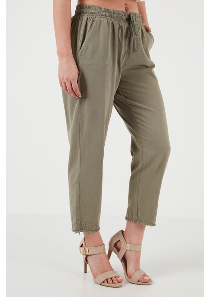 Pamuklu Normal Bel Regular Fit Düz Paça Pantolon Kadın Pantolon 668Yp42282S4