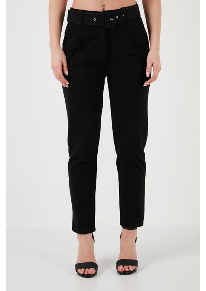 Pamuklu Normal Bel Regular Fit Kemerli Pantolon Kadın Pantolon 668Yp4152 modelleri