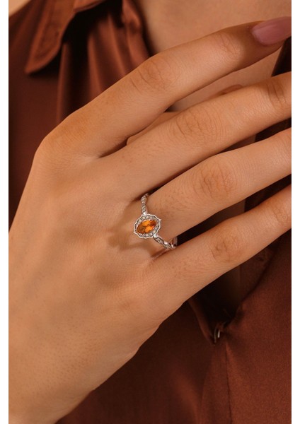 0.68 Karat Sitrin Taşlı Pırlanta Yüzük