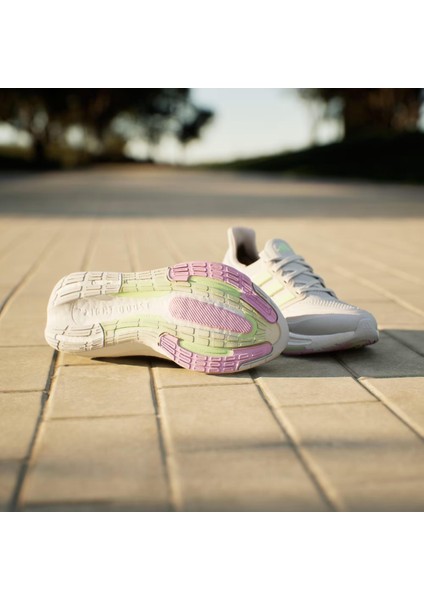 AIE3337 Ultraboost Lıght W Kadın Spor Ayakkabı Mor modelleri