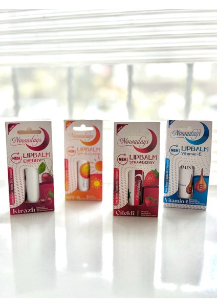 Lip Balm Dudak Koruyucu Cherry/strawberry/vitamin-E/spf-15 4'lü Set