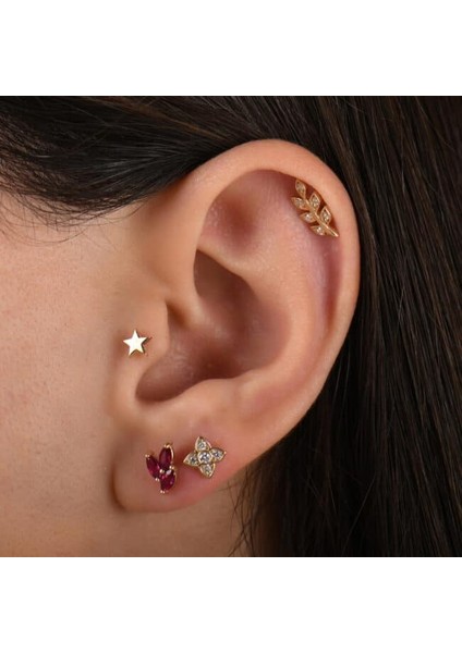 0.04 Karat Pırlanta Yaprak Tragus Piercing