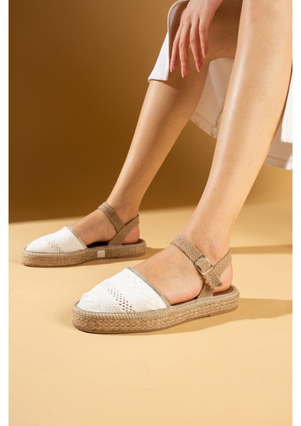 Tokalı Hasır Desenli Comfort Taban Triko Kadın Sandalet 67-102-24