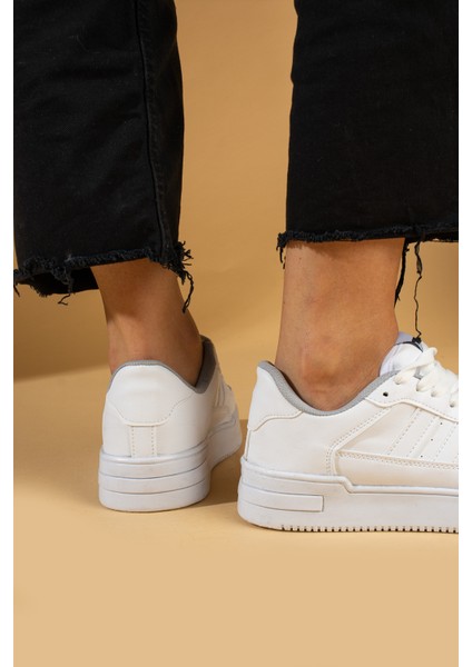 Bağcıklı Comfort Taban Şeritli Kadın Sneaker 001-1005-24 modelleri