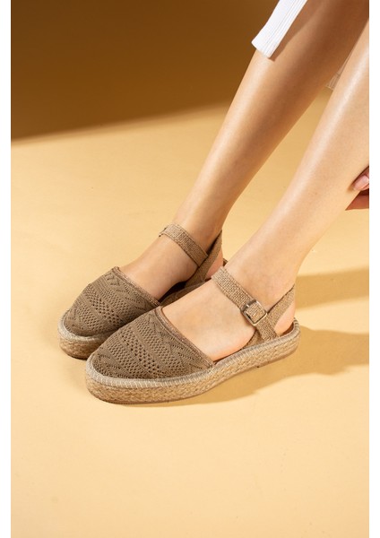 Tokalı Hasır Desenli Comfort Taban Triko Kadın Sandalet 67-102-24 modelleri