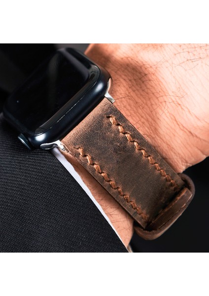 Apple Watch Kordon 42MM 44MM 45MM 49MM 3 / 4 / 5 / 6 / Se / 7 / 8 / Ultra / Ultra 2 Kahverengi Apple Deri Kayış